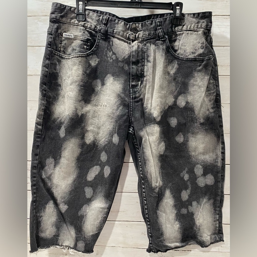Trukfit Mens Denim Black Distressed Print Jean Shorts Size 36